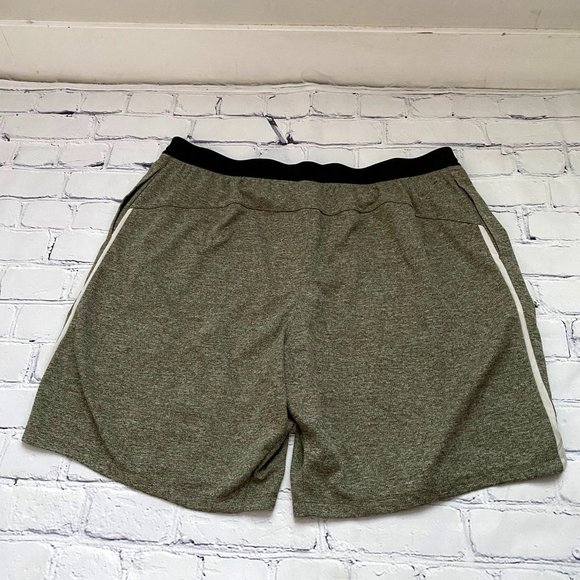 adidas men's axis knit training shorts